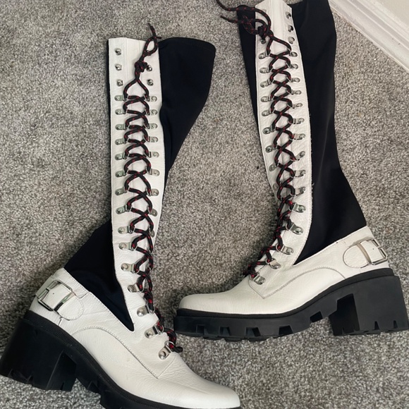 Free People Black and White Lace Up Boots Size 9 - Picture 6 of 8